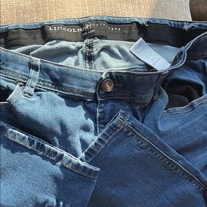 Lincoln Outfitters light wash jeans